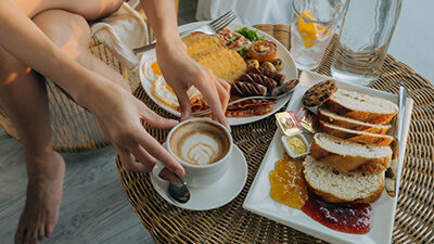 In-room dining tray.